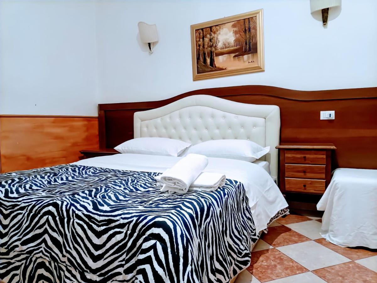 Cattaneo Accomodation Рим Стая снимка